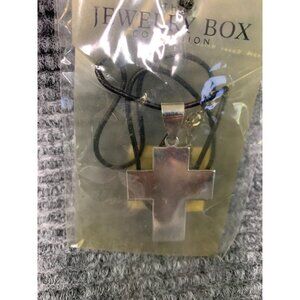 The Jewelry Box Cross Necklace Milano Necklace